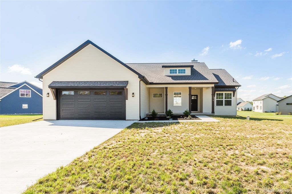 2878 Clivedon Road, Marion township