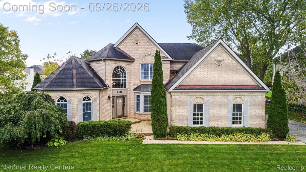 2077 Applebrook Drive, Commerce charter township