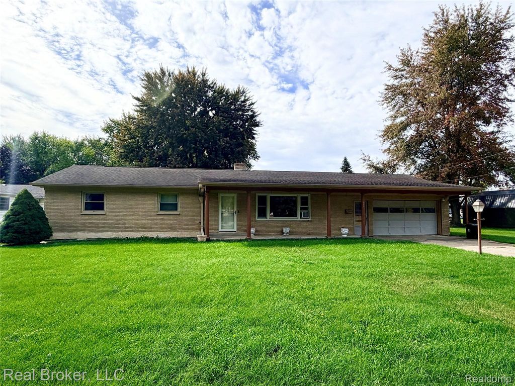 211 Shepard Street, Saginaw