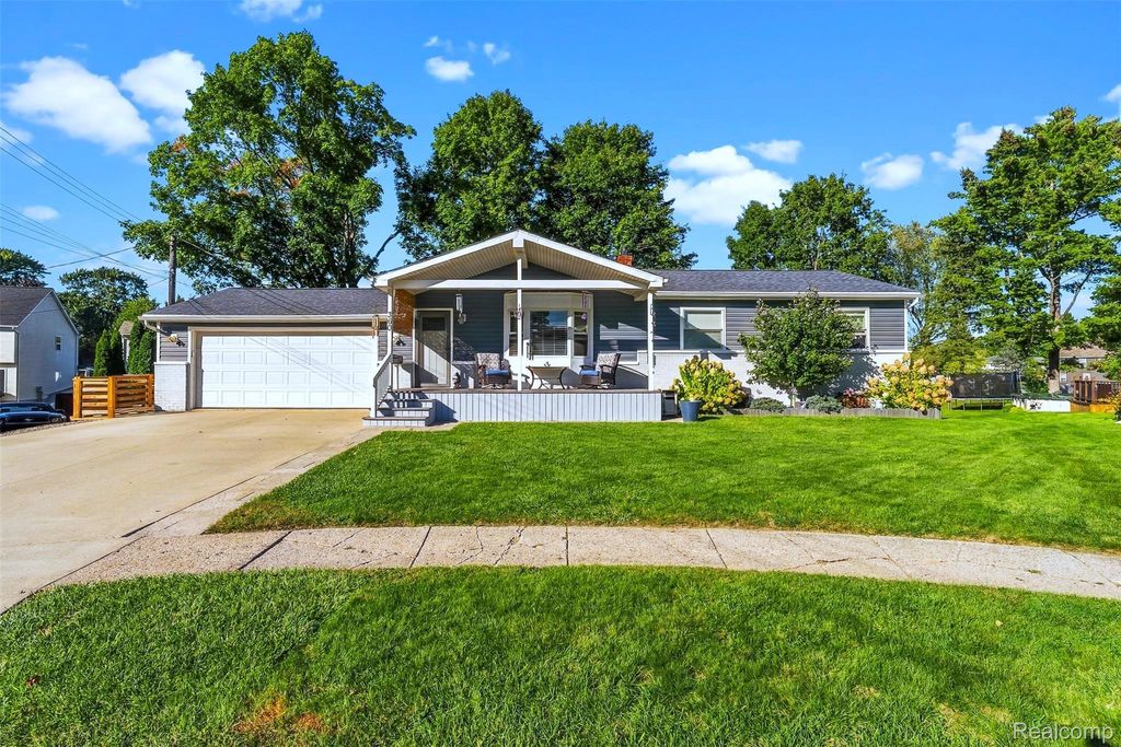 360 Shirley Boulevard, Imlay City