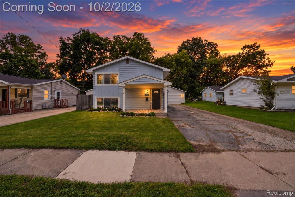917 N East Street, Fenton city