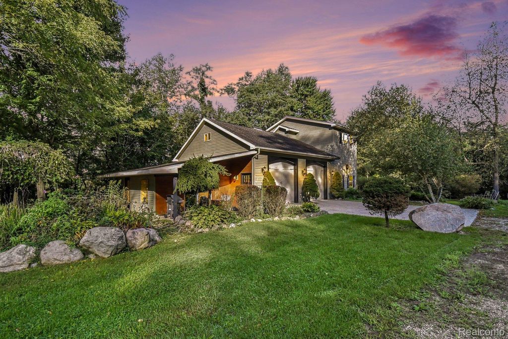 11162 Scipio Highway, Vermontville
