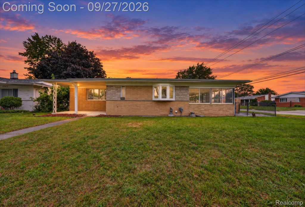27483 Norma Drive, Warren