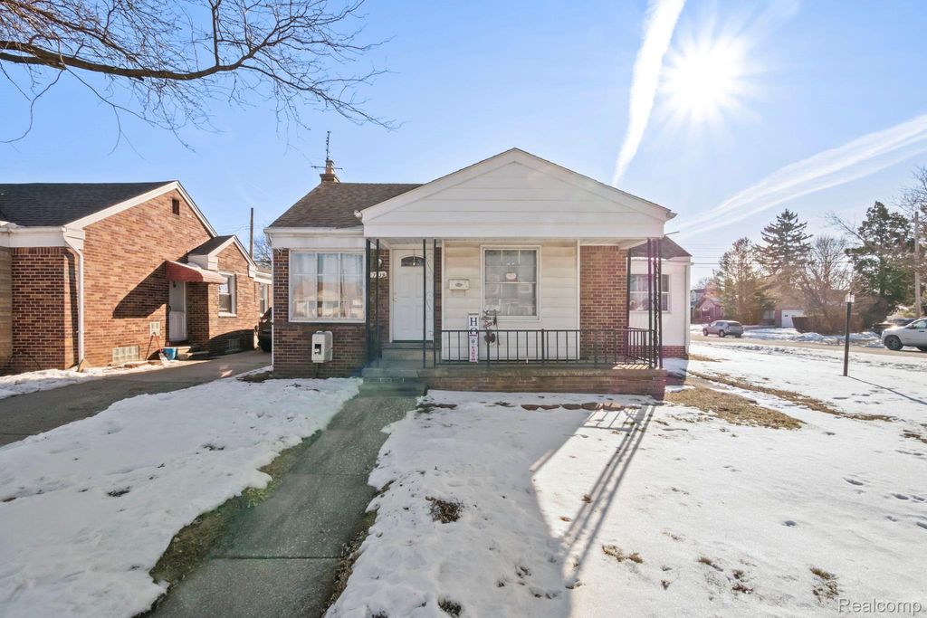 7739 Rosedale Boulevard, Allen Park