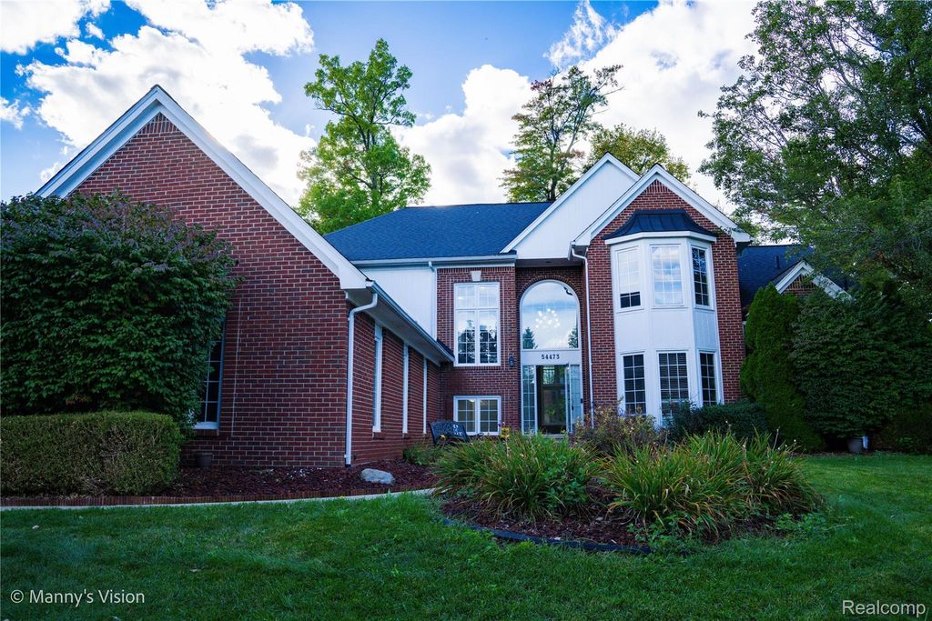 54473 Flamingo Drive, Shelby Twp