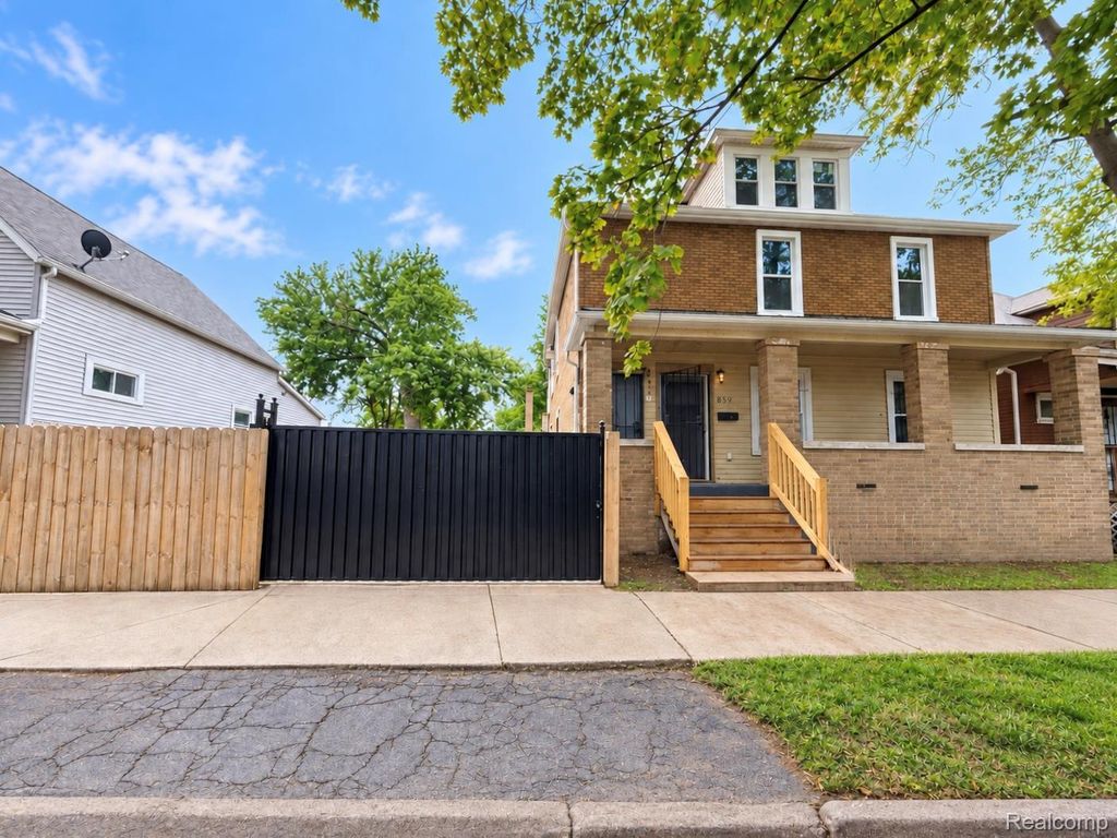 8397 Lane Street, Detroit