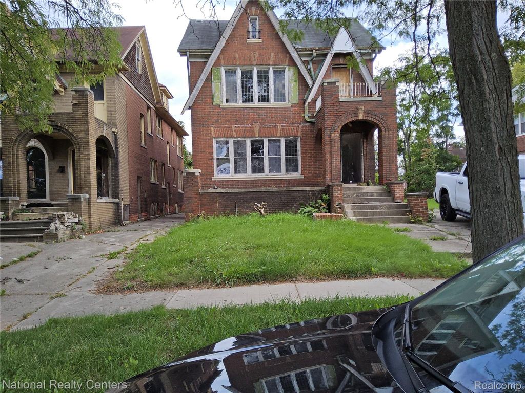 3225 Fullerton Street, Detroit