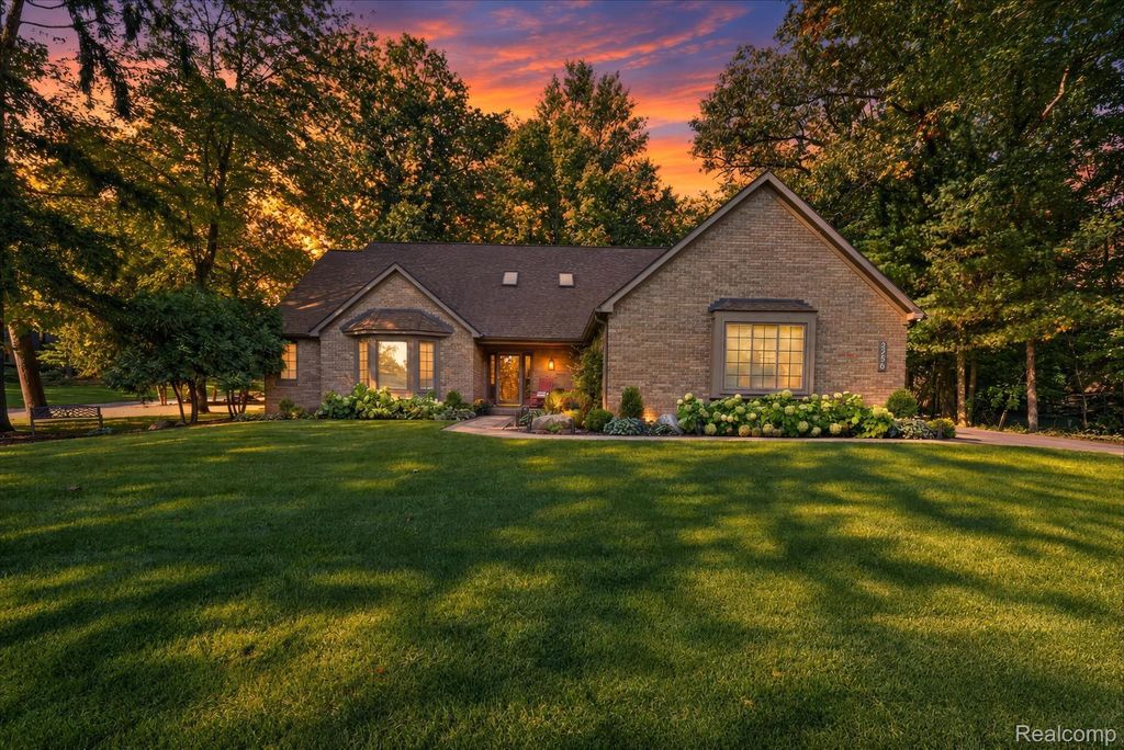 2236 Quiet Valley Trail, Brighton