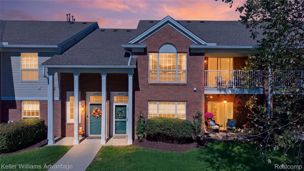 16747 Carriage Way, Northville