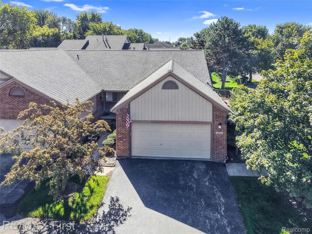 46910 Country Lane 12, Macomb