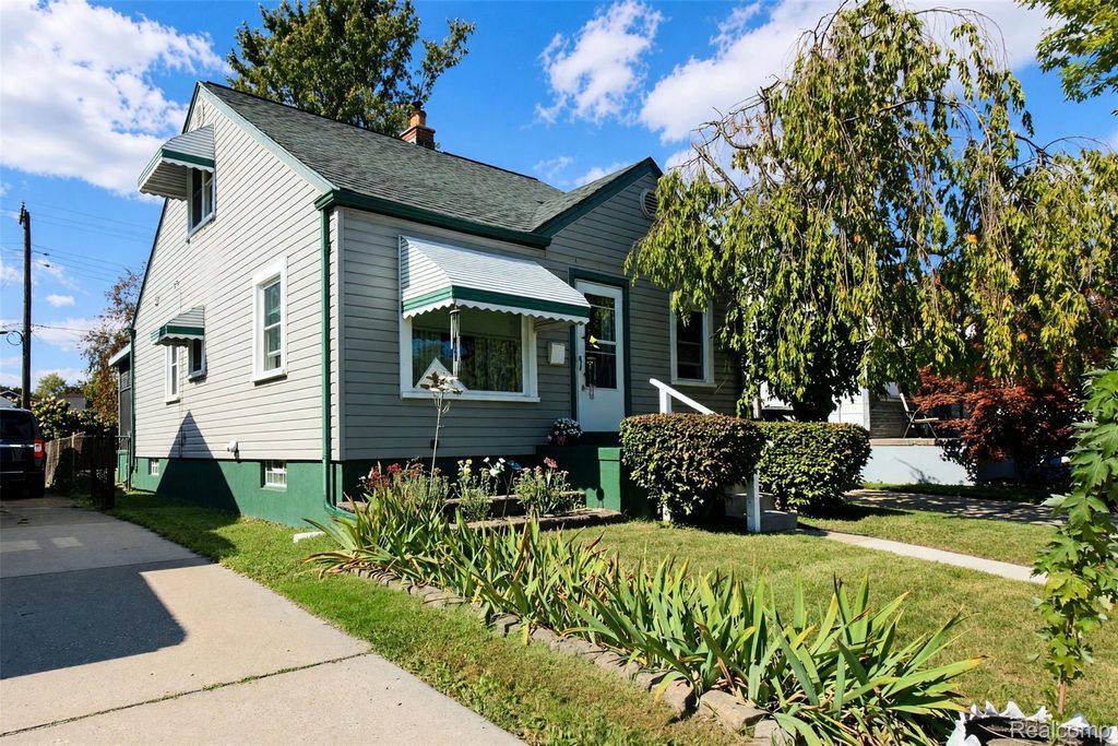 2072 11th Street, Wyandotte