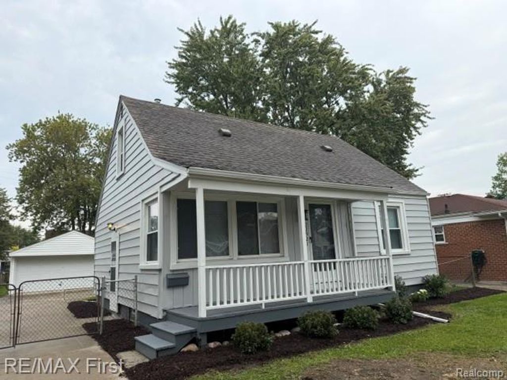 22921 Gaukler Street, St. Clair Shores