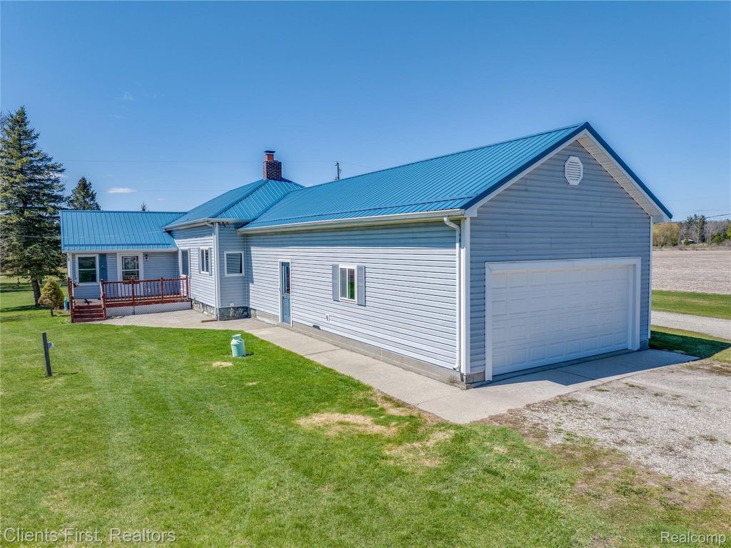 342 N Chambers Road, Tawas City