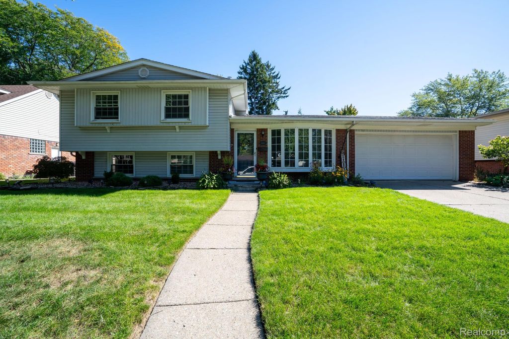 1881 Evergreen Street, Trenton
