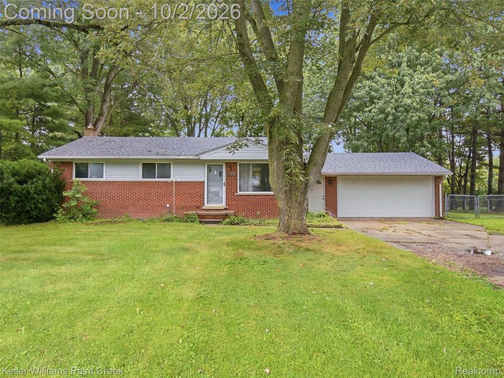 50136 North Avenue, Macomb