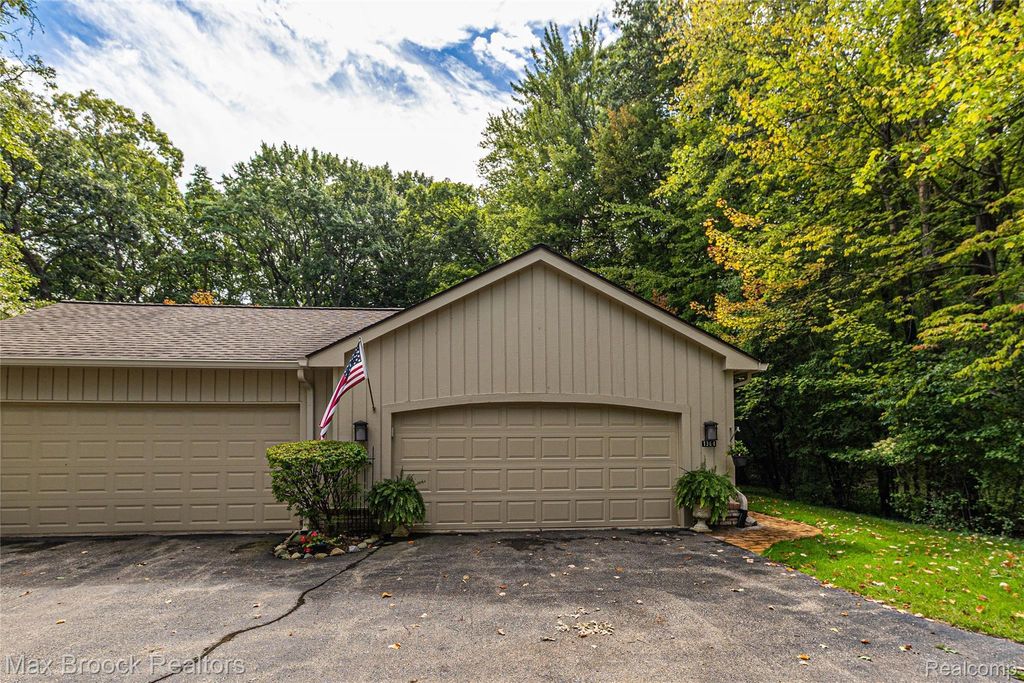 1364 Bramblebush Run, Bloomfield Hills