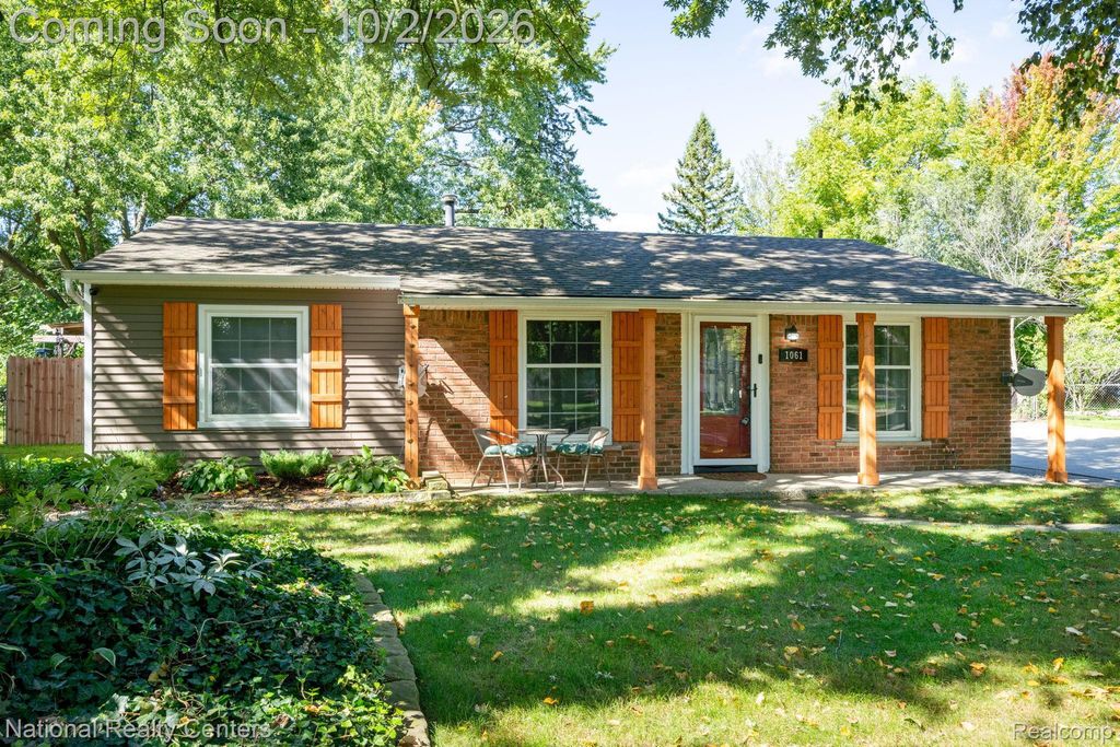 1061 Truwood Drive, Rochester Hills