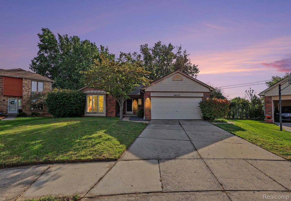 46607 Foxtail Court, Macomb