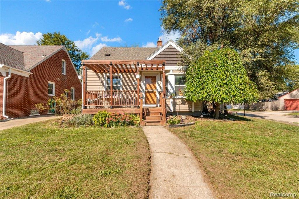 2311 Kalama Avenue, Royal Oak