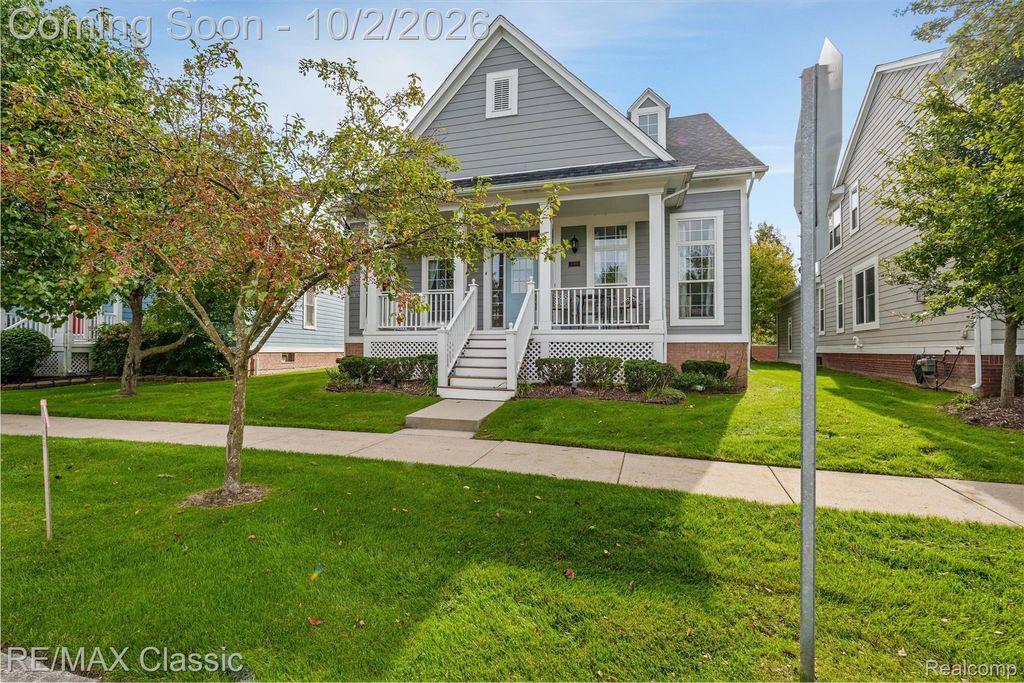 42591 Whitman Way, Novi