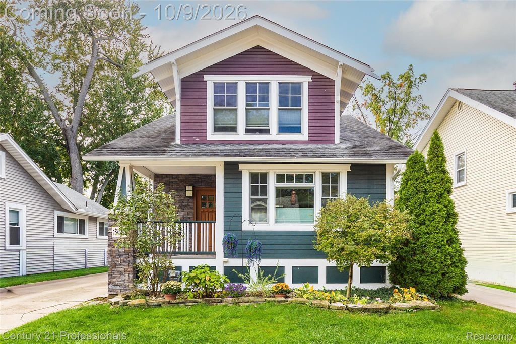 304 Gardenia Avenue, Royal Oak