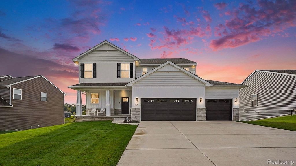 2862 Bogues View Drive, Howell