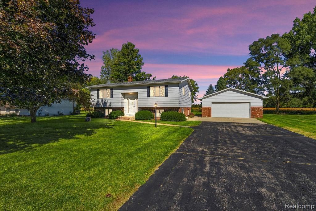 12785 Cimarron Drive, Birch Run