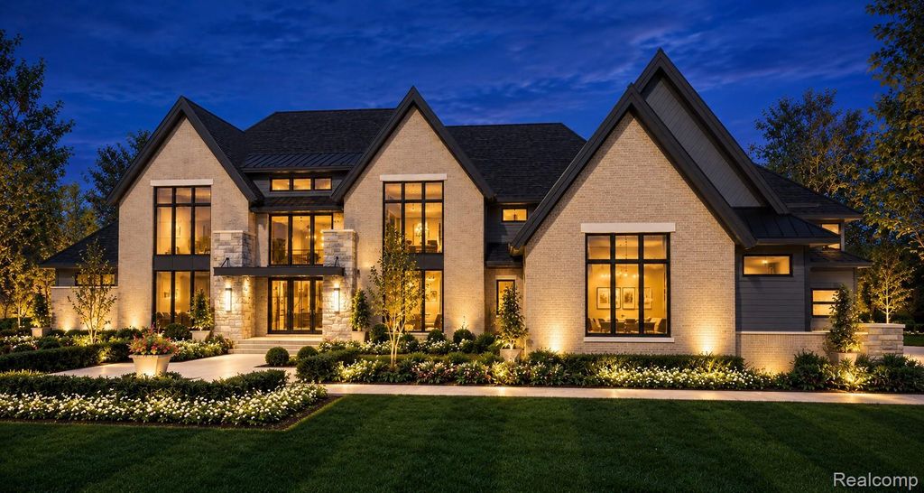 556 Barrington Court, Bloomfield Hills