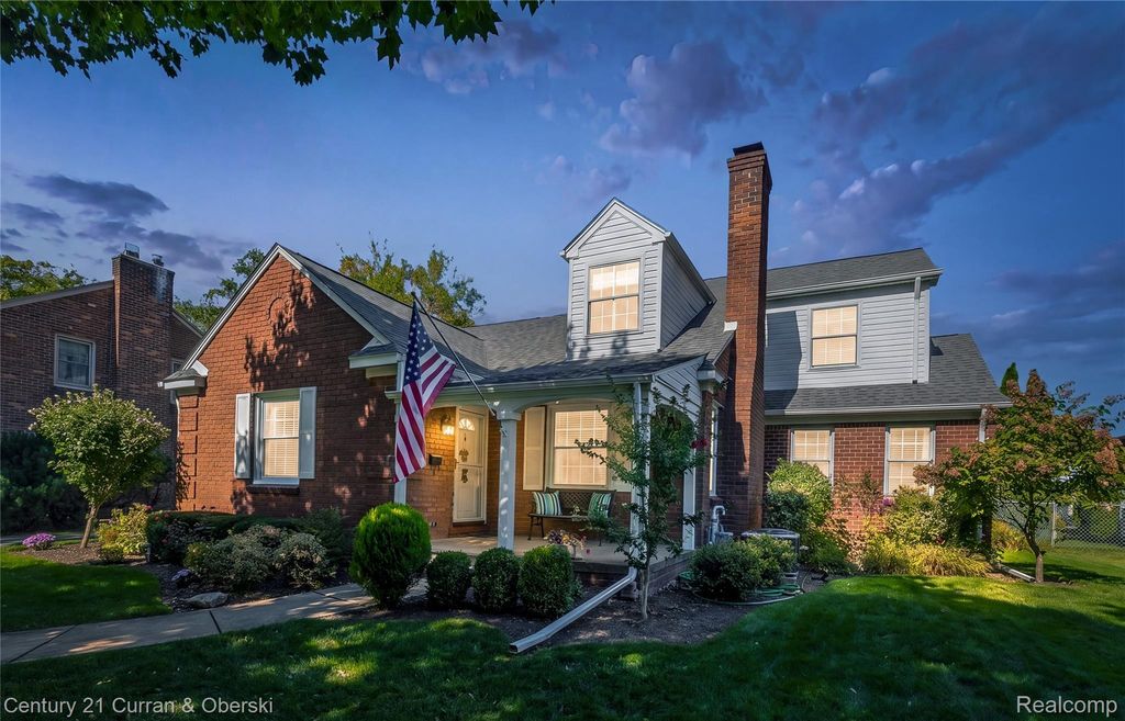 1438 Hawthorne Road, Grosse Pointe Woods