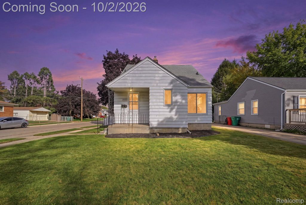 24480 Phlox Avenue, Eastpointe