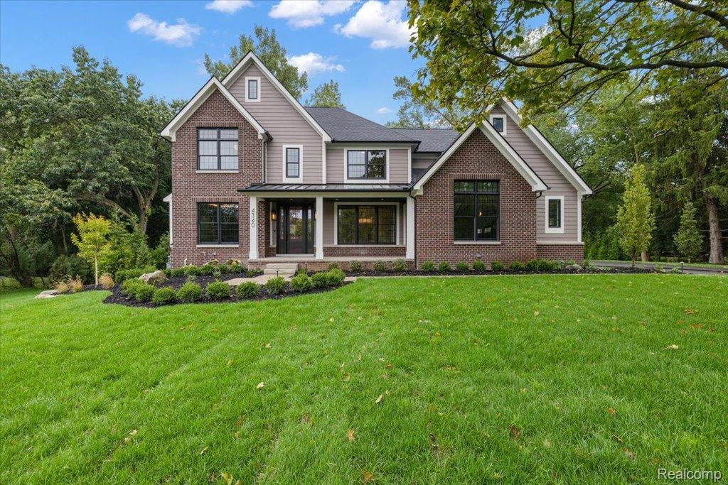 4340 Charing Way, Bloomfield Hills