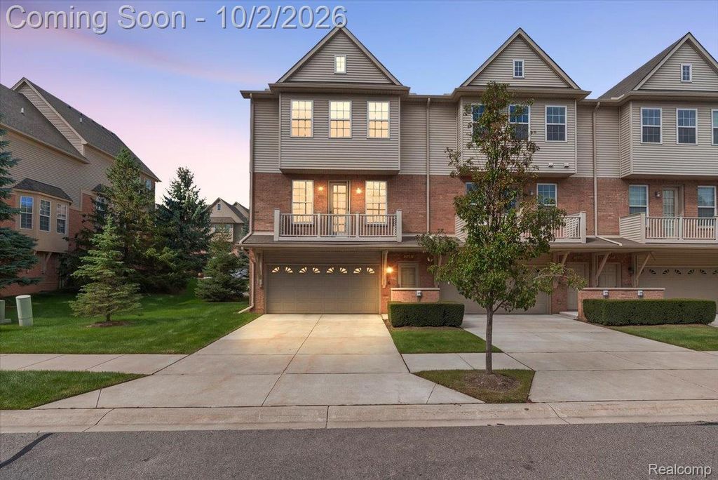 56681 Long Island Drive, Shelby Twp