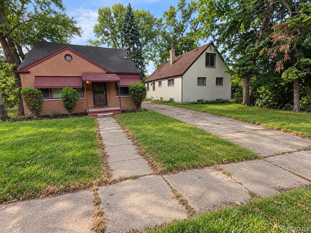 18539 Lahser Road, Detroit