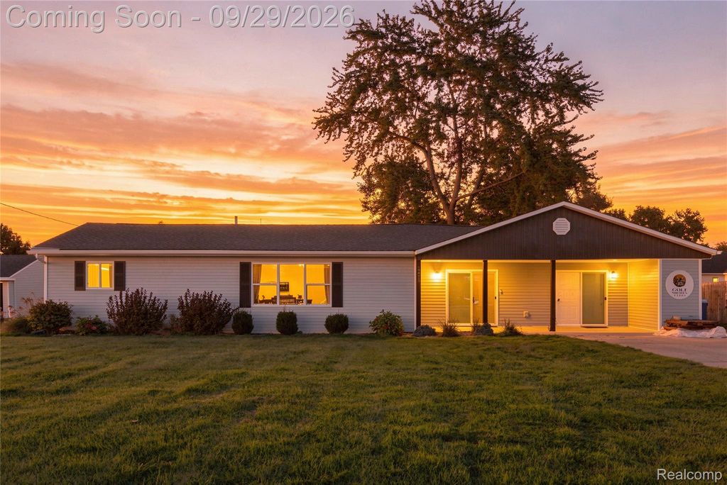 12293 Torrey Road, Fenton charter township