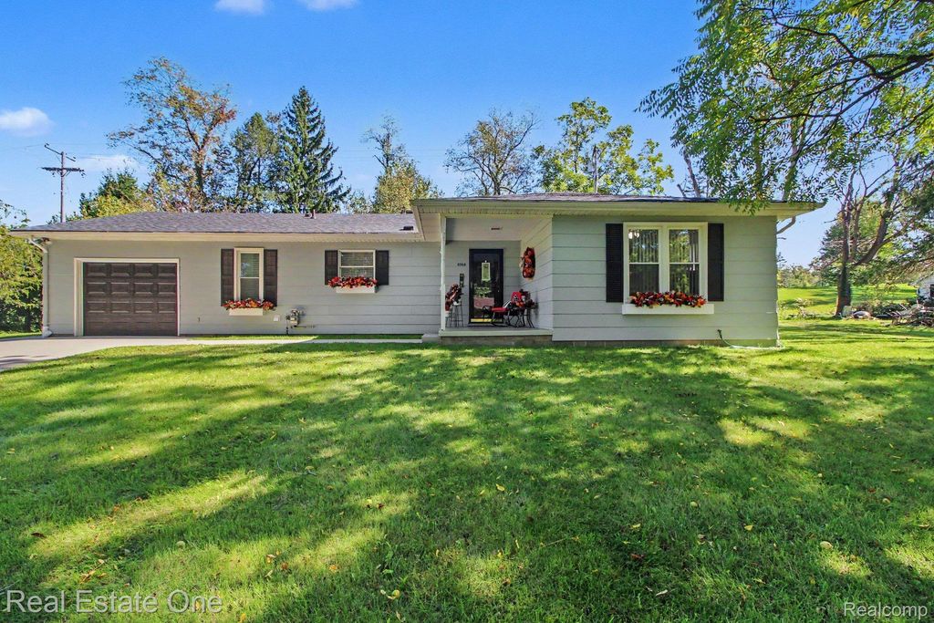 6760 Lombardy Drive, Chelsea
