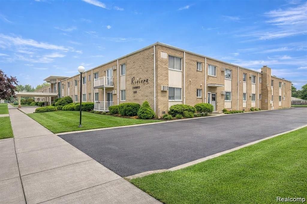 7350 N Inkster Road 118, Dearborn Heights