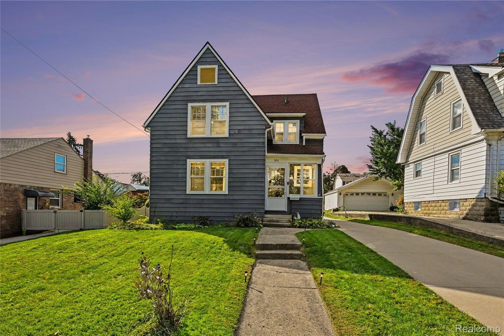 303 N Holbrook Street, Plymouth