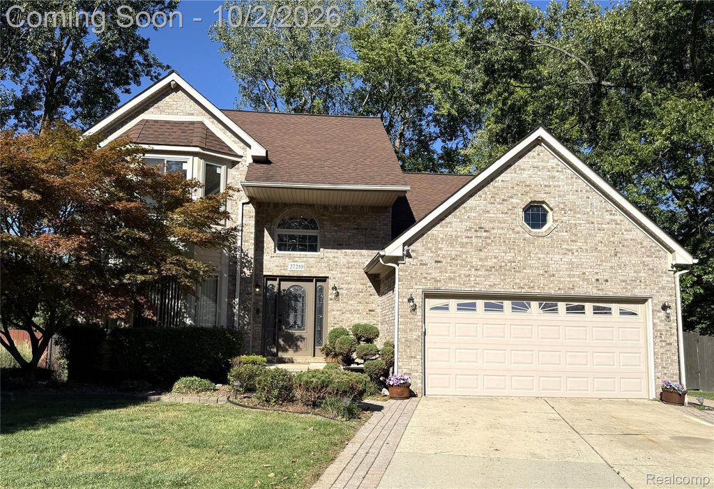 27210 Maple Wood Drive, Brownstown