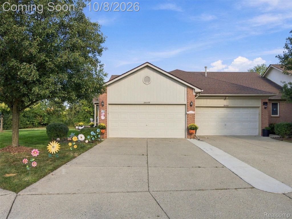 26455 Sanajo Court, Chesterfield