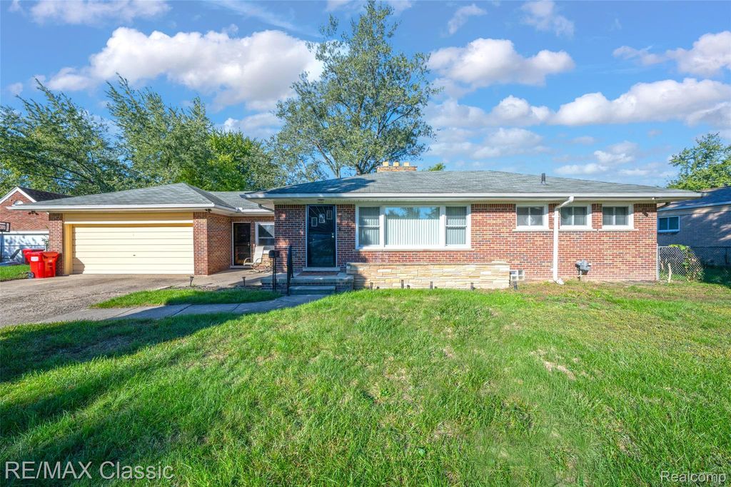 24335 Rosebud Avenue, Eastpointe