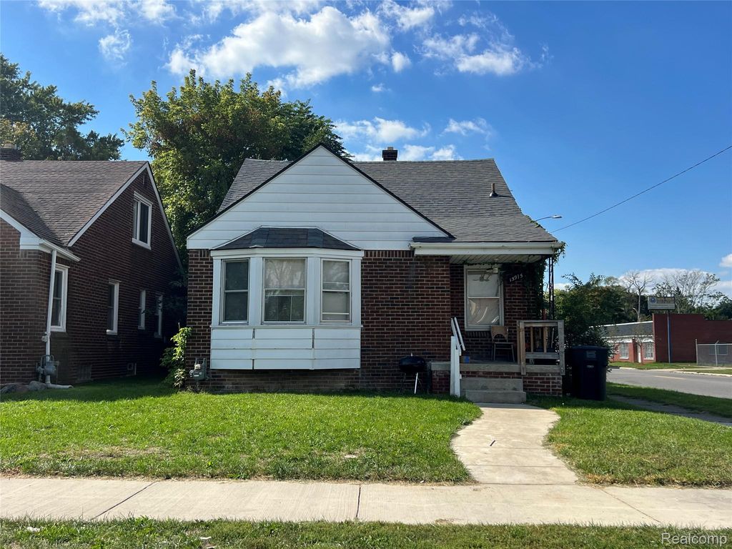 15915 Lauder Street, Detroit