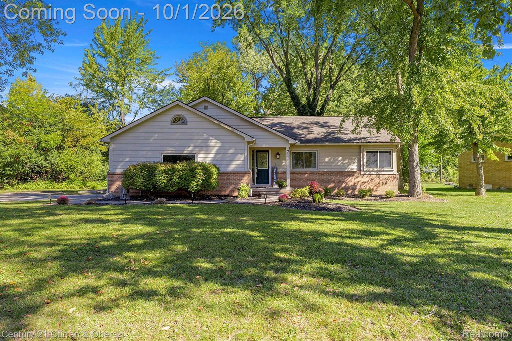 71 Michelson Road, Rochester Hills