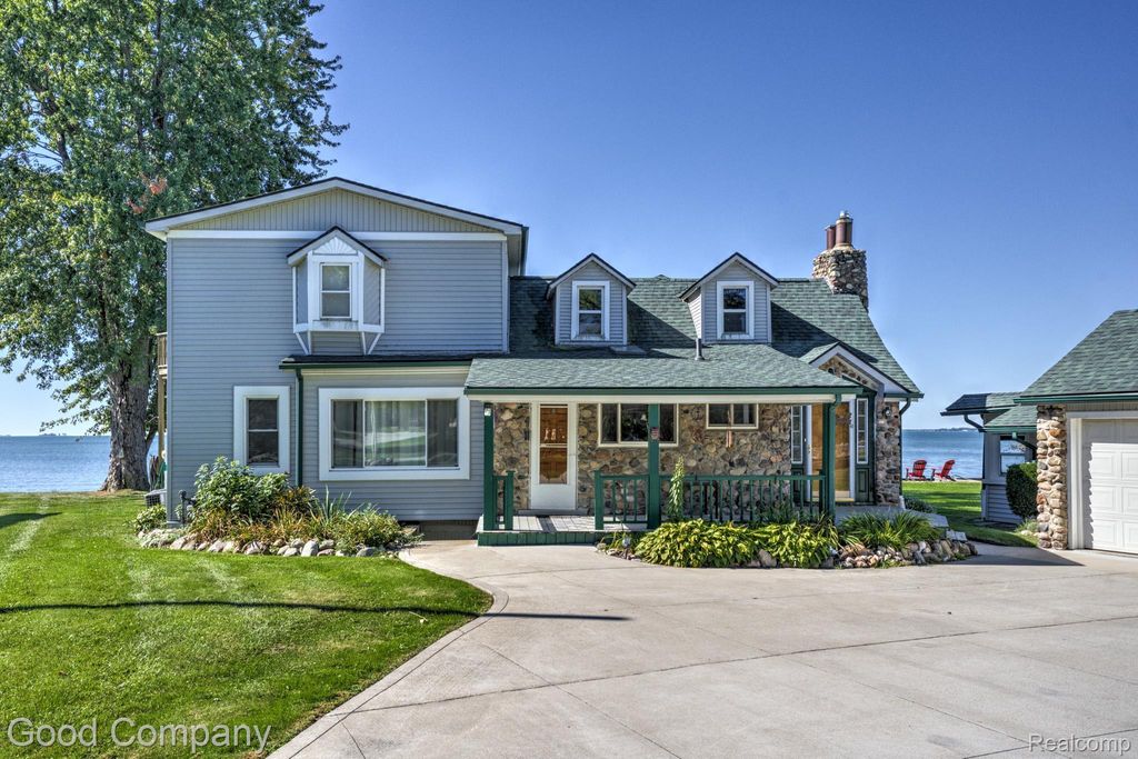 8981 Dixie Highway, Fair Haven