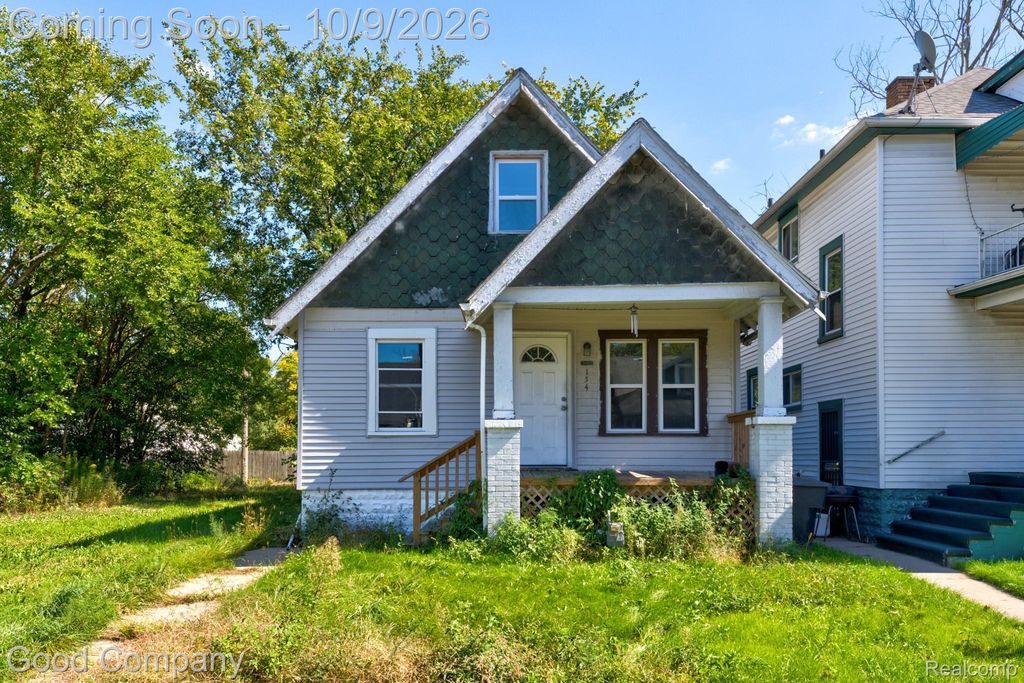 15488 Wildemere Street, Detroit