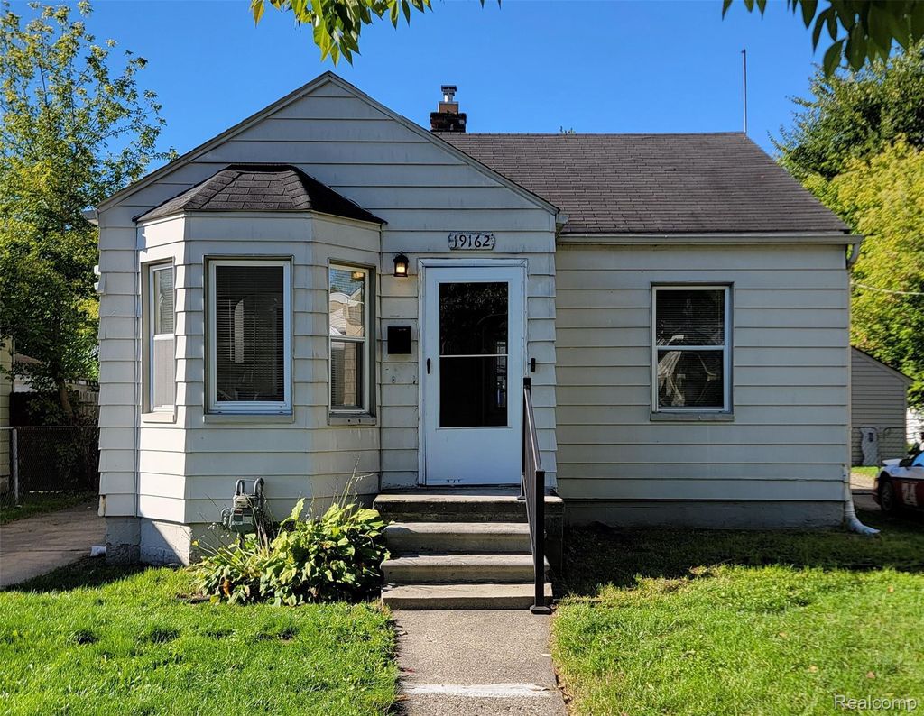 19162 Washtenaw Street, Harper Woods