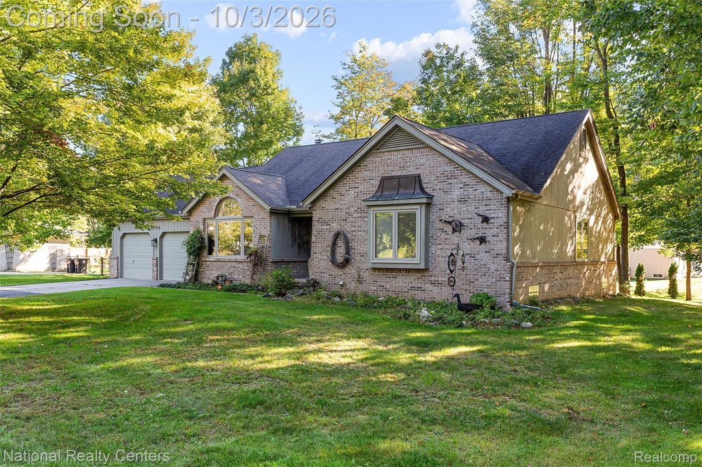 19998 Purlingbrook Street, Livonia