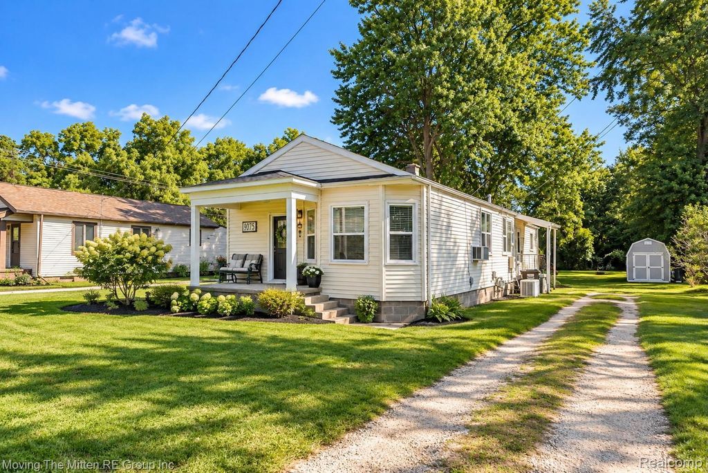 9075 Tuttle Hill Road, Willis