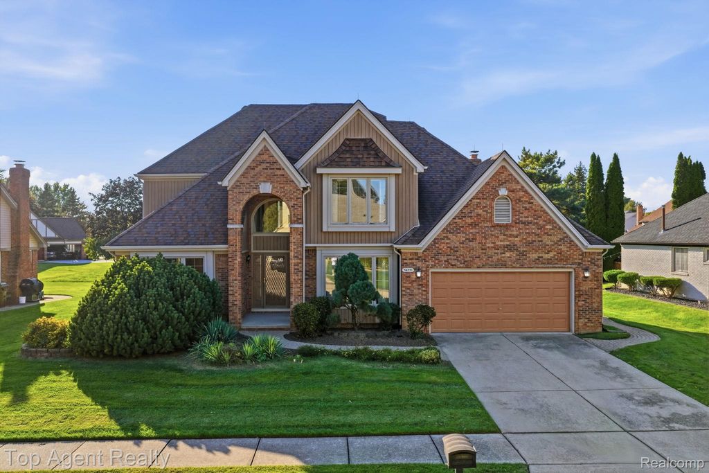 46441 Rockford Drive, Shelby Twp