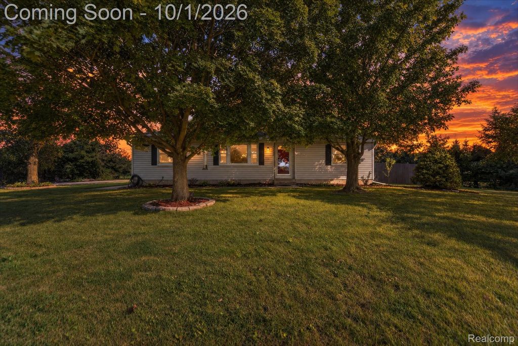5212 N Fowlerville Road, Fowlerville