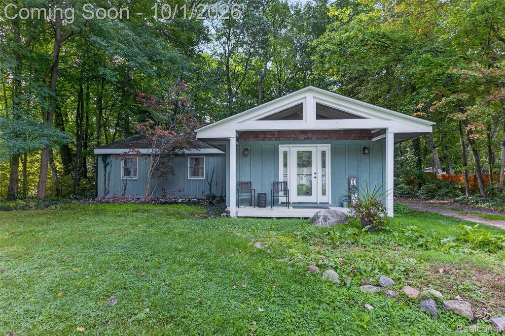 4595 Webberdale Drive, Holly